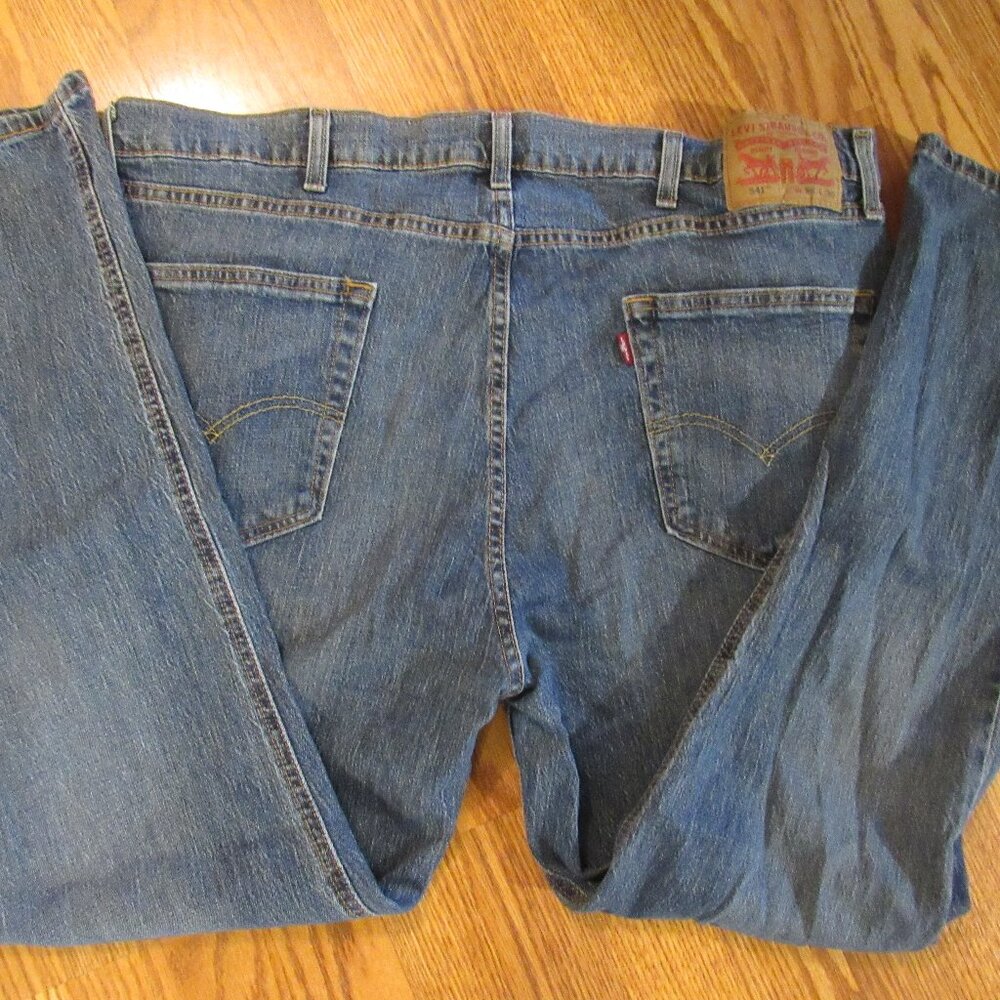 Levis 541 Tapered Leg Medium Wash Denim Jeans 38x30